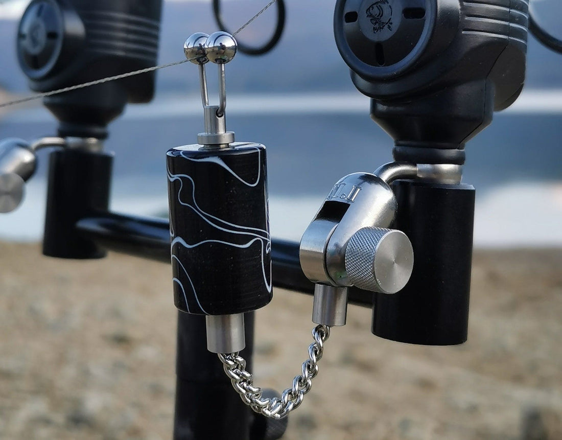 Bobbin Jet-Black Body