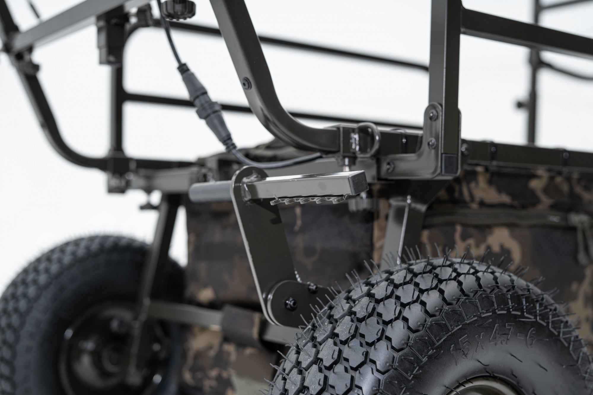 Korda Carp Porter Trident Power Porter Dark Kamo + Battery + Charger