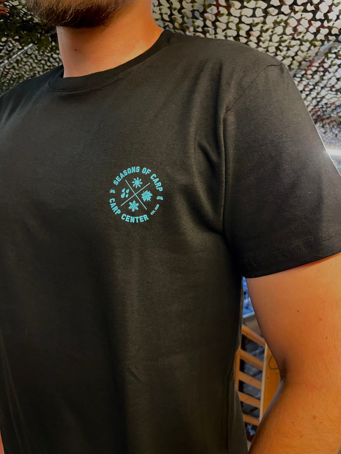 Carp Center T-Shirt Black/Turquoise Season of Carp