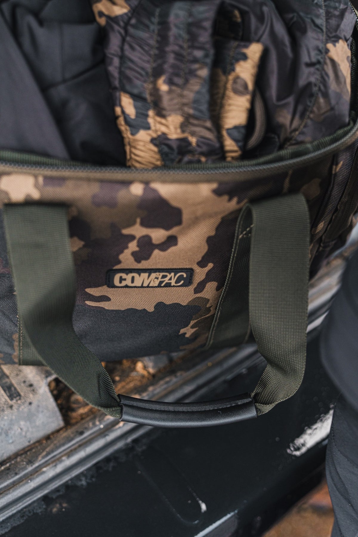 Korda Compac Utility Bag Large Dark Kamo